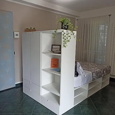 Apartment Il Glicine Cozy Appartamnent, Near Sestri Levante Between Cinque Terre E Portofino
